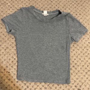 grey crop top